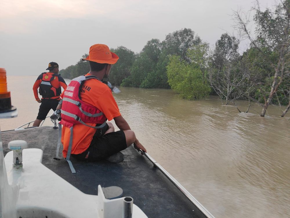 Nelayan Hilang Diduga Diterkam Buaya di Sungai Rokan, Tim SAR Lakukan Pencarian