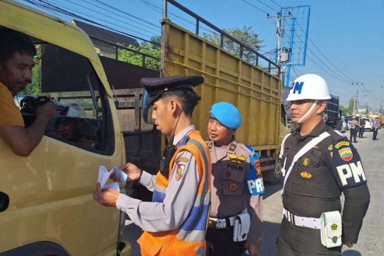 puluhan-pengendara-terjaring-razia