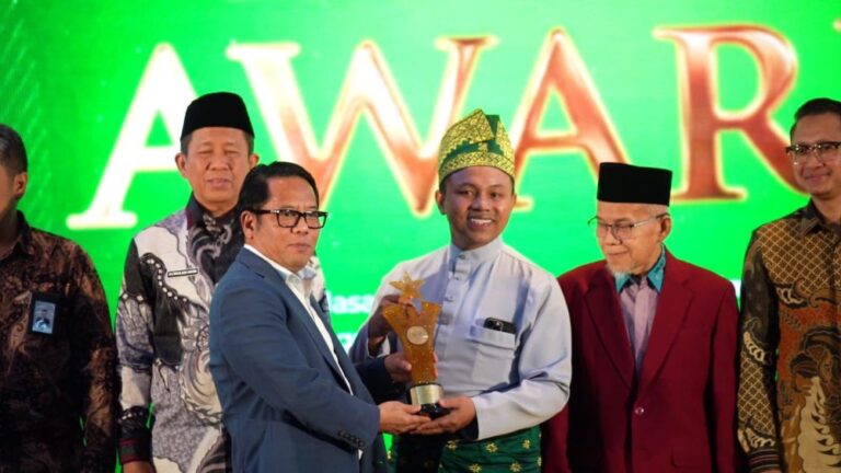 gubri-abdul-wahid-terima-langsung-b