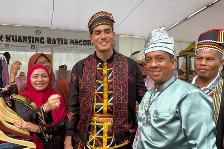 viral-aktor-dan-influencer-malaysi