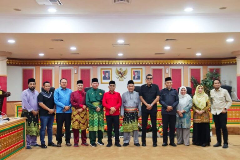 dprd-riau-mulai-galang-donasi-untuk