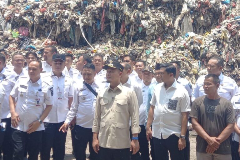 80-persen-masalah-sampah-di-pekanba