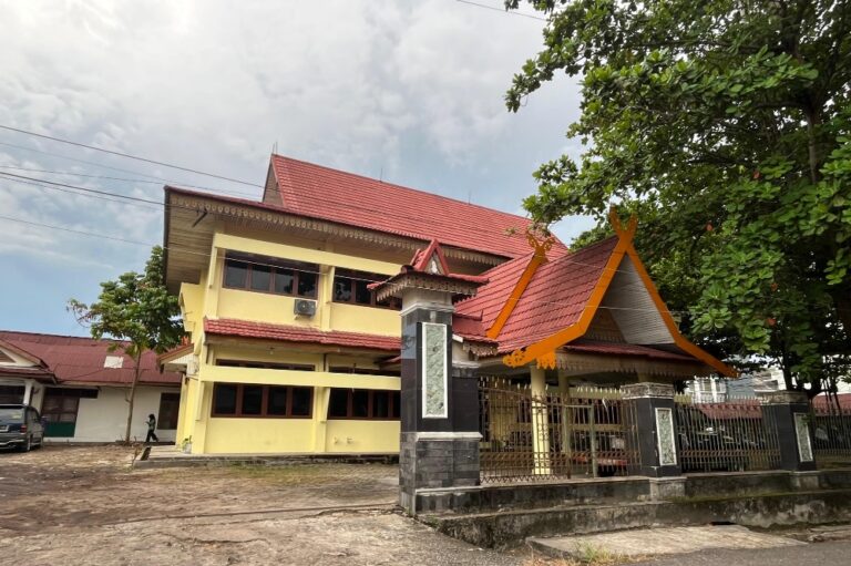 disnakertrans-riau-dipindahkan-pela