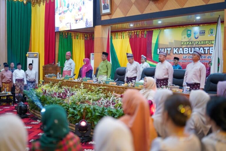 sidang-paripurna-hut-ke-26-siak-bu