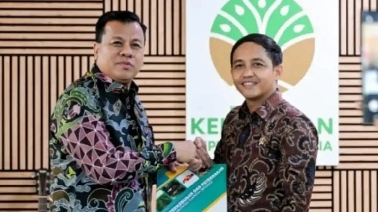 Bupati-Kuansing-Suhardiman-Amby-ajukan-proposal-ke-Menhut