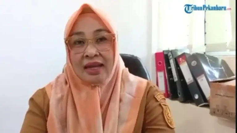 Kepala-UPT-Museum-Sang-Nila-Utama-Tengku-Leni-Rahayu