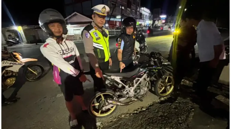 kasat-lantas-polres-kuansing-amankan-motor-knalpot-brong-operasi-zebra