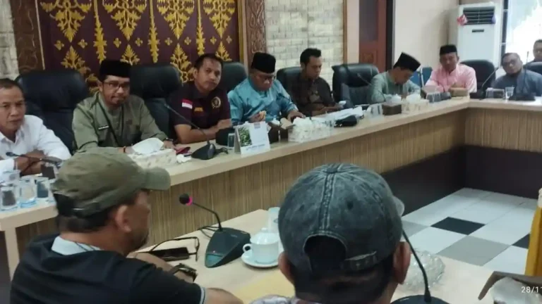 DPRD-Dumai-hearing-kabel-optik