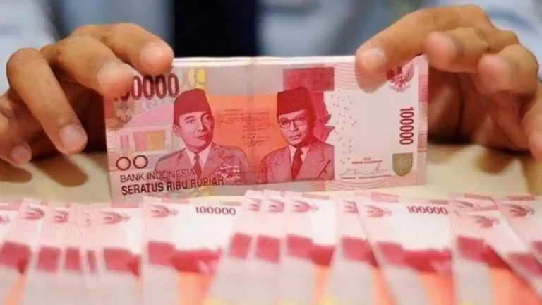 Dinda-buka-suara-soal-uang