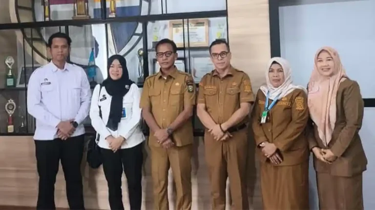 Mediasi_Jadi_Titik_Temu_Polemik_MBG_di_Kampar_BGN_Tegaskan_Hak_Anak_Terlindungi