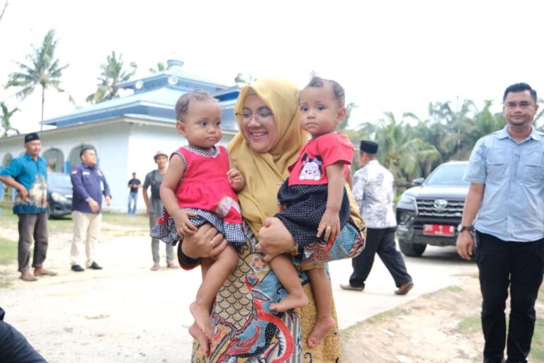 Bupati Siak, Dr. Afni Zulkifli