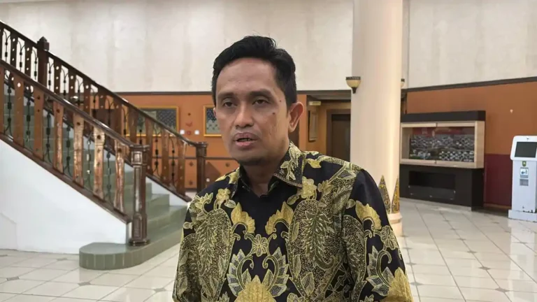 Ketua-Pansus-Optimalisasi-Pendapatan-Daerah-DPRD-Riau-1