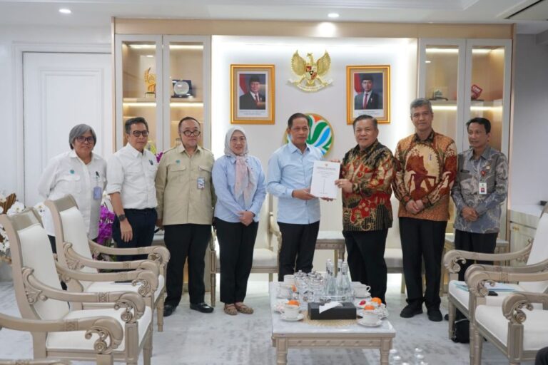 kolaborasi-strategis-klh-dan-pempr