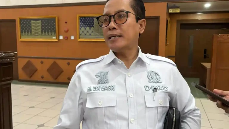 Ketua-Komisi-III-DPRD-Riau-Edi-Basri-soal-lahan-agrinas