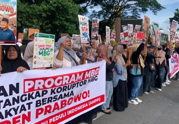 Lanjutkan-MBG-dan-Tangkap-Koruptor-Aksi-Damai-AMPPI-di-Pekanbaru