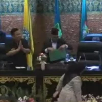 SF-Haryanto-Sebut-MBG-Sebabkan-Rendahnya-Realisasi-Retribusi