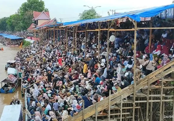 hari-terakhir-Festival-Pacu-Jalur-Tradisional-Kuansing