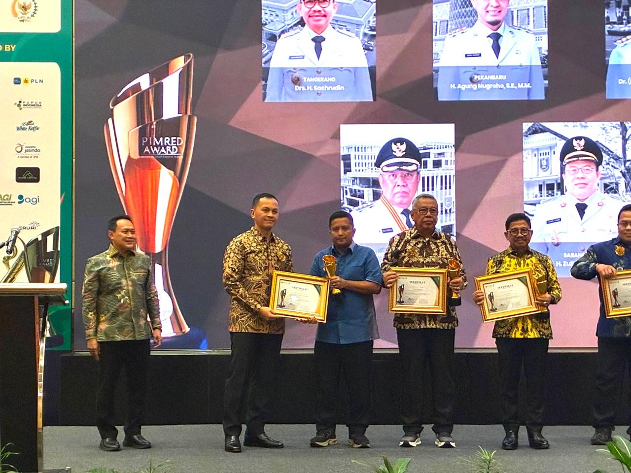 67484-news-raih-pemred-award-20